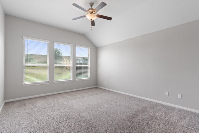 708 Hereford LOOP, Hutto, TX 78634