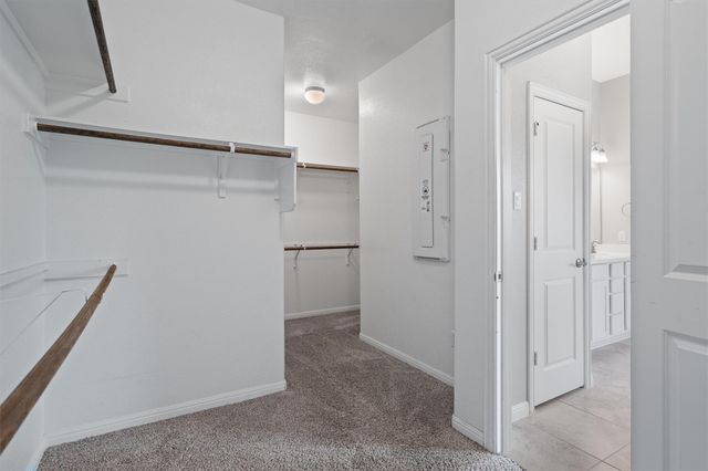 708 Hereford LOOP, Hutto, TX 78634