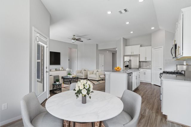 708 Hereford LOOP, Hutto, TX 78634