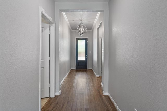 708 Hereford LOOP, Hutto, TX 78634
