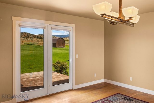 55 Mountain View, Sheridan, MT 59749