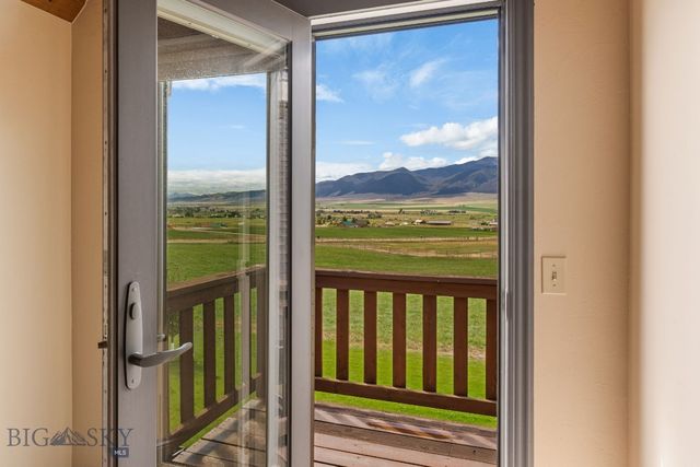 55 Mountain View, Sheridan, MT 59749