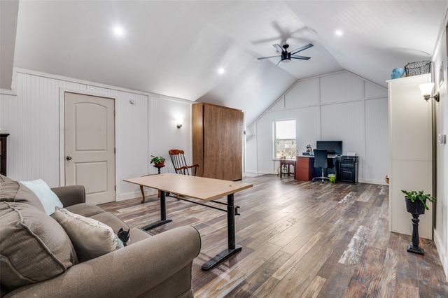 140 Hollis Road, Waxahachie, TX 75167