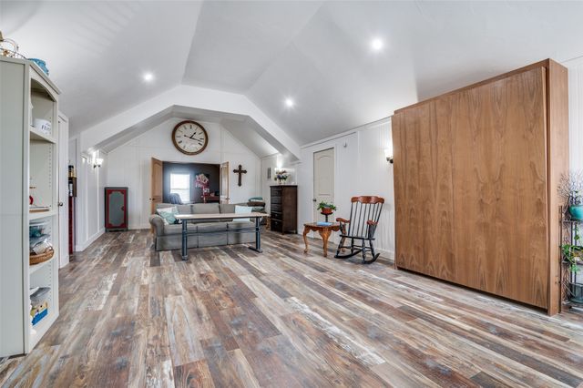 140 Hollis Road, Waxahachie, TX 75167