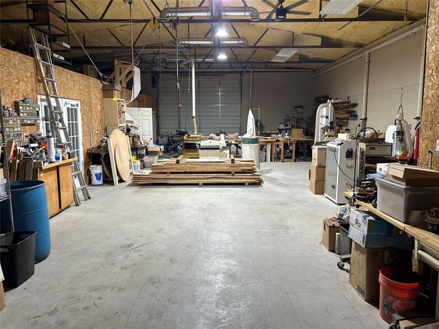 140 Hollis Road, Waxahachie, TX 75167