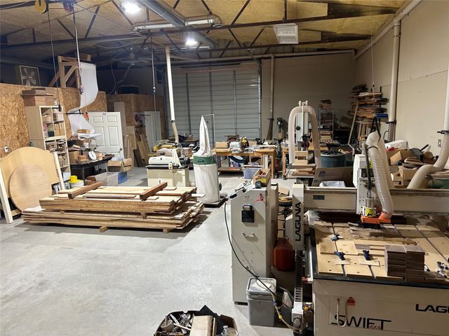 140 Hollis Road, Waxahachie, TX 75167