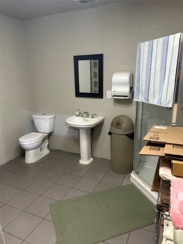 140 Hollis Road, Waxahachie, TX 75167