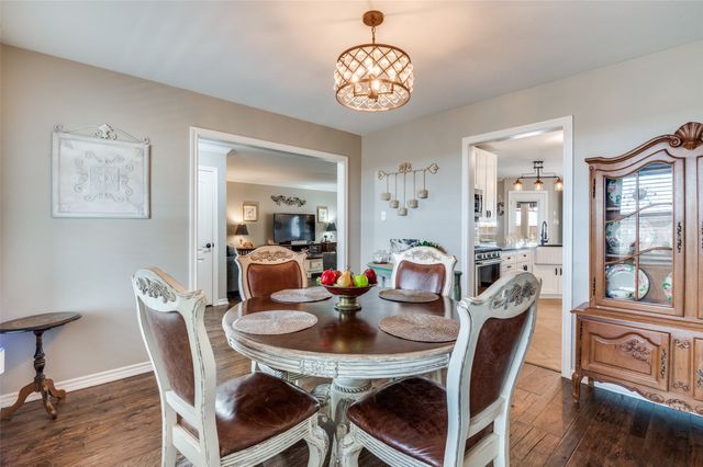 140 Hollis Road, Waxahachie, TX 75167