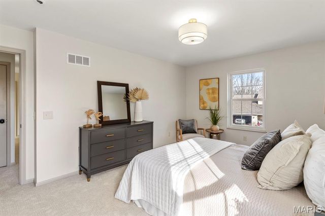 813 Pebblefield Terrace, Manchester, MO 63021