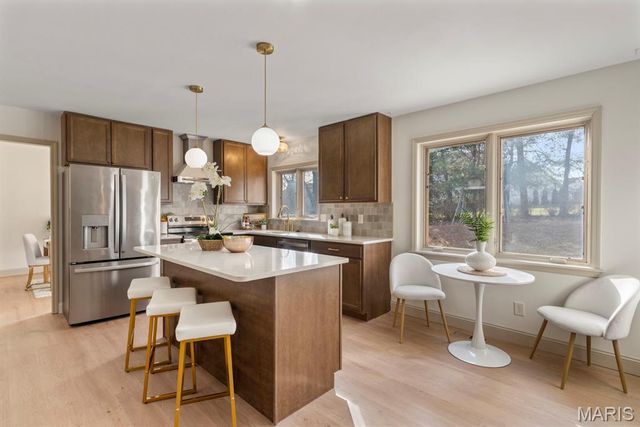 813 Pebblefield Terrace, Manchester, MO 63021