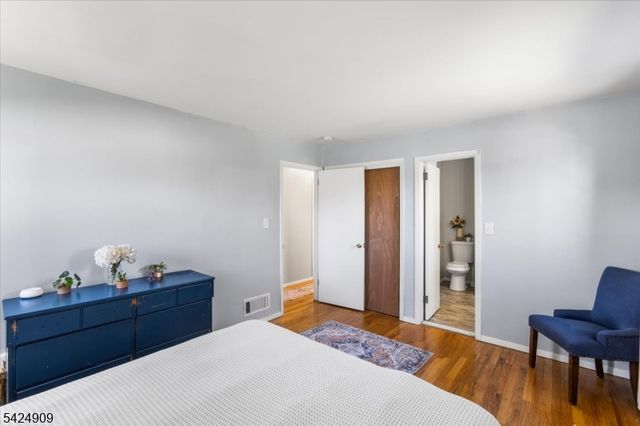 15 Beechwood Dr, Roxbury Twp., NJ 07876