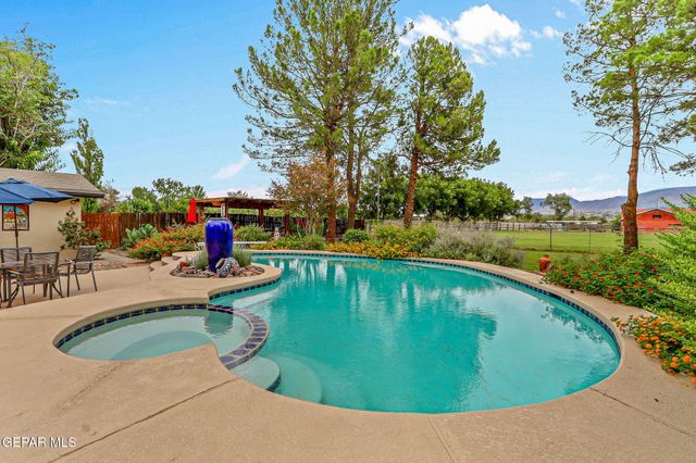 4298 BOY SCOUT Lane, El Paso, TX 79922
