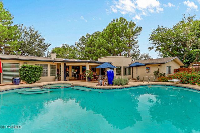 4298 BOY SCOUT Lane, El Paso, TX 79922