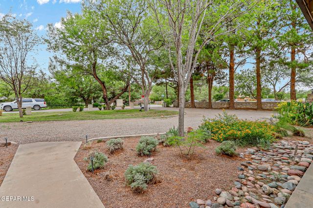 4298 BOY SCOUT Lane, El Paso, TX 79922