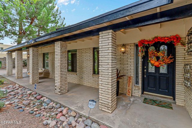 4298 BOY SCOUT Lane, El Paso, TX 79922