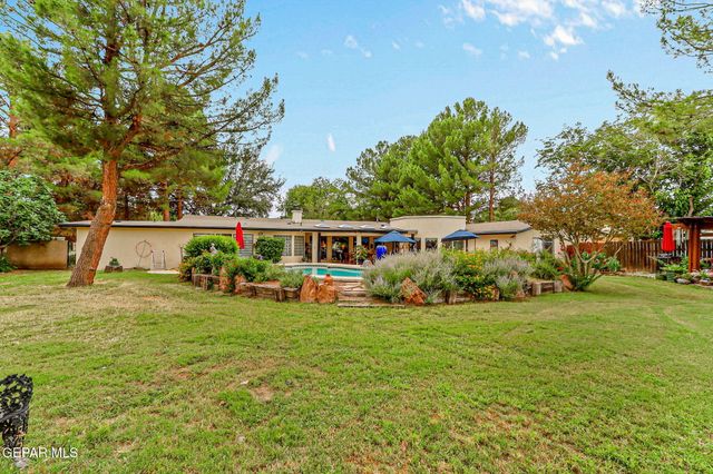 4298 BOY SCOUT Lane, El Paso, TX 79922