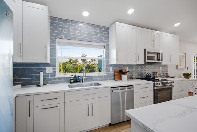 5216 SE ORANGE Street, Stuart, FL 34997