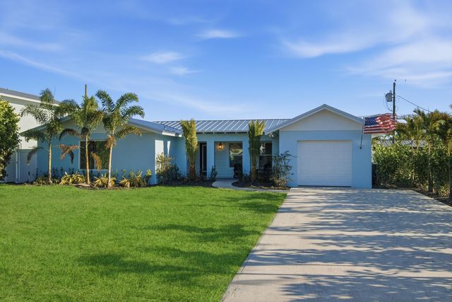 5216 SE ORANGE Street, Stuart, FL 34997
