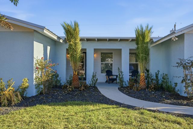 5216 SE ORANGE Street, Stuart, FL 34997