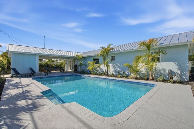 5216 SE ORANGE Street, Stuart, FL 34997