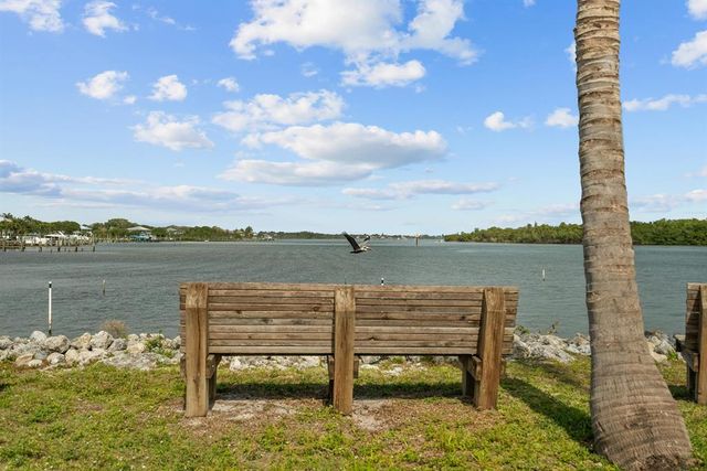 5216 SE ORANGE Street, Stuart, FL 34997