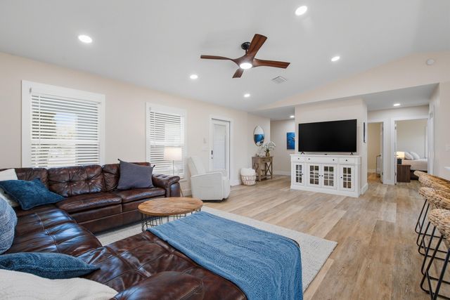 5216 SE ORANGE Street, Stuart, FL 34997