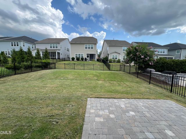 313 Ivy Arbor Way, Holly Springs, NC 27540