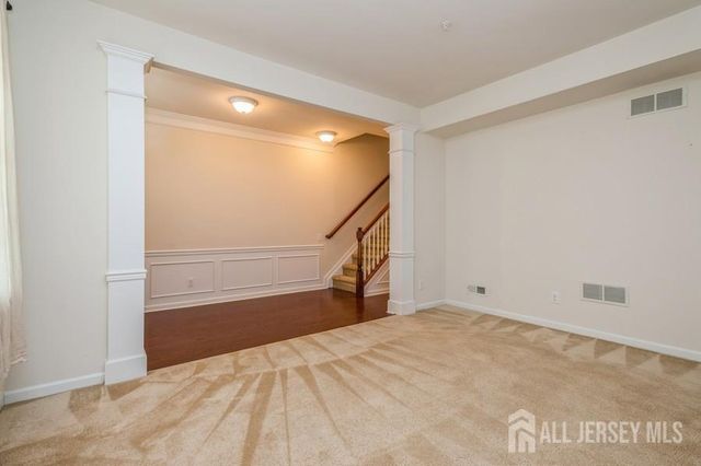 2204 leia Lane, Highland Park, NJ 08904