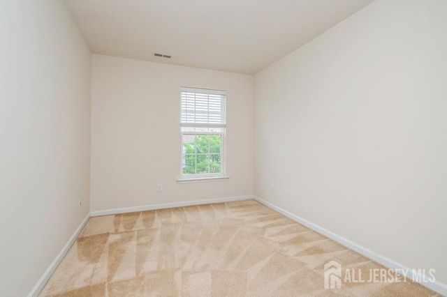 2204 leia Lane, Highland Park, NJ 08904