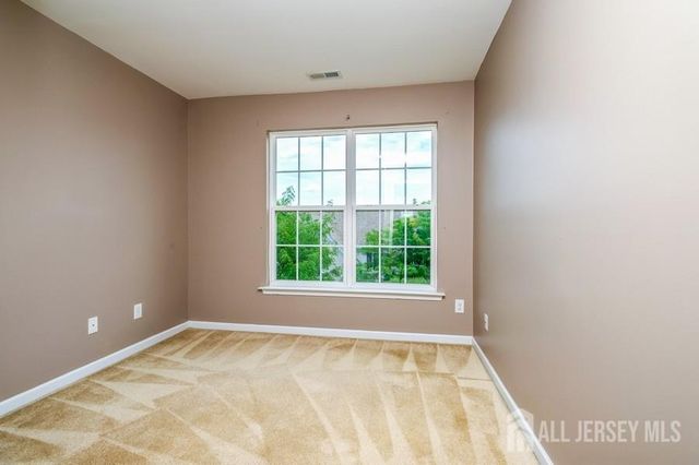 2204 leia Lane, Highland Park, NJ 08904