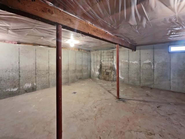 155 Clark Rd 155, Wrentham, MA 02093