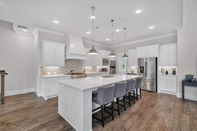 42 N Waterbridge Drive, The Woodlands, TX 77375