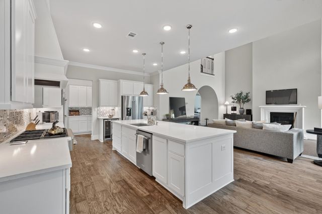 42 N Waterbridge Drive, The Woodlands, TX 77375