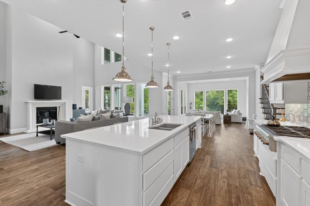 42 N Waterbridge Drive, The Woodlands, TX 77375
