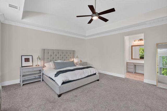42 N Waterbridge Drive, The Woodlands, TX 77375