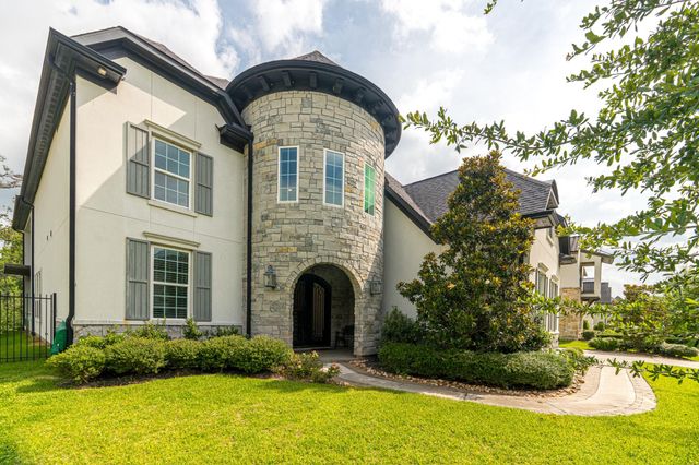 42 N Waterbridge Drive, The Woodlands, TX 77375