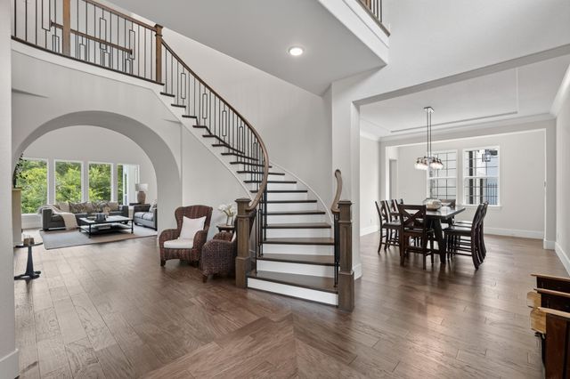 42 N Waterbridge Drive, The Woodlands, TX 77375
