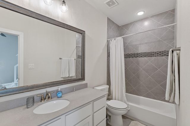 42 N Waterbridge Drive, The Woodlands, TX 77375