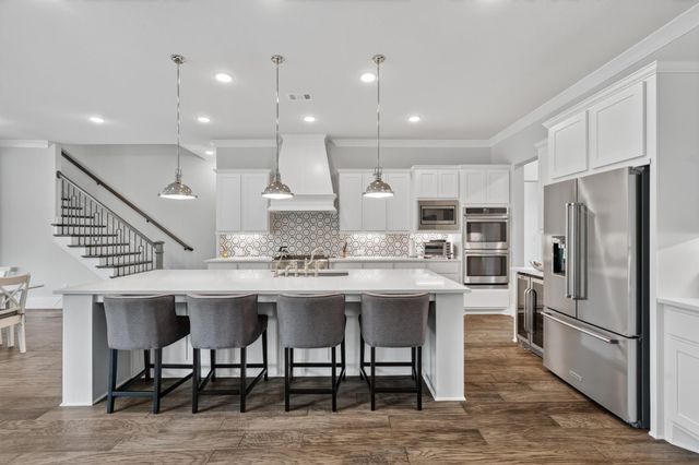 42 N Waterbridge Drive, The Woodlands, TX 77375