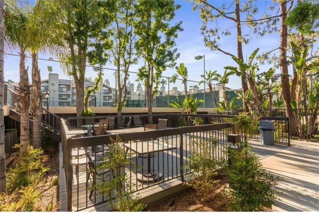 5550 Owensmouth 121, Woodland Hills, CA 91367