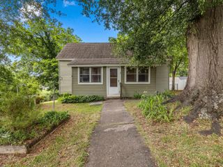 1 F Street, Inman, SC 29349