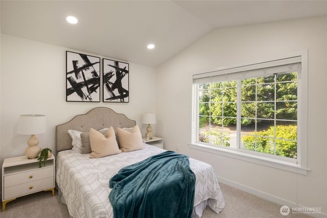 18628 NE 55th Way, Redmond, WA 98052