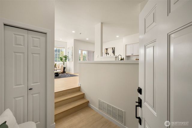 18628 NE 55th Way, Redmond, WA 98052