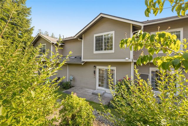 18628 NE 55th Way, Redmond, WA 98052
