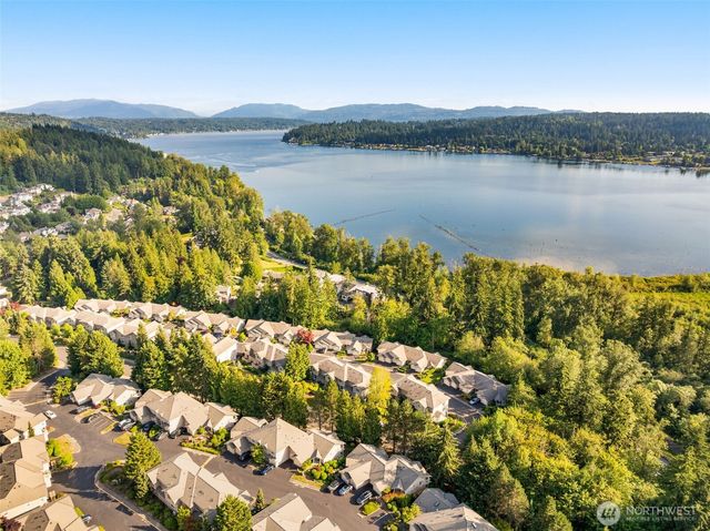 18628 NE 55th Way, Redmond, WA 98052