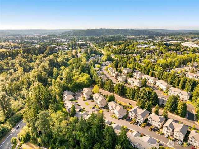 18628 NE 55th Way, Redmond, WA 98052