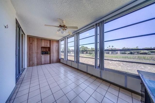 370 NW 76th Avenue 202, Margate, FL 33063