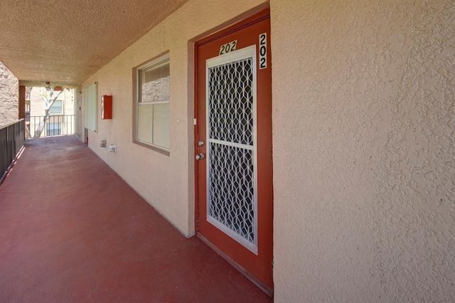 370 NW 76th Avenue 202, Margate, FL 33063