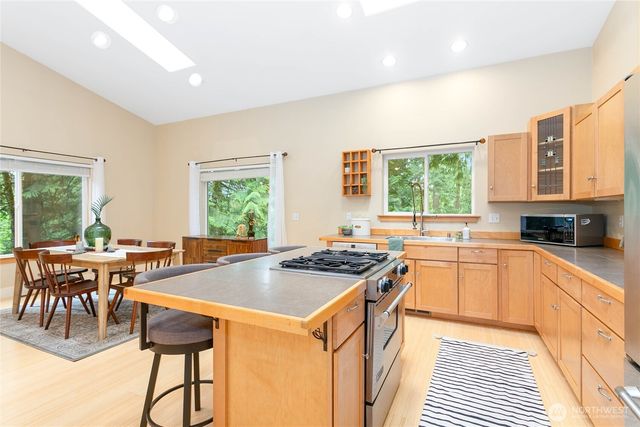 137 Sudden Valley Drive, Bellingham, WA 98229