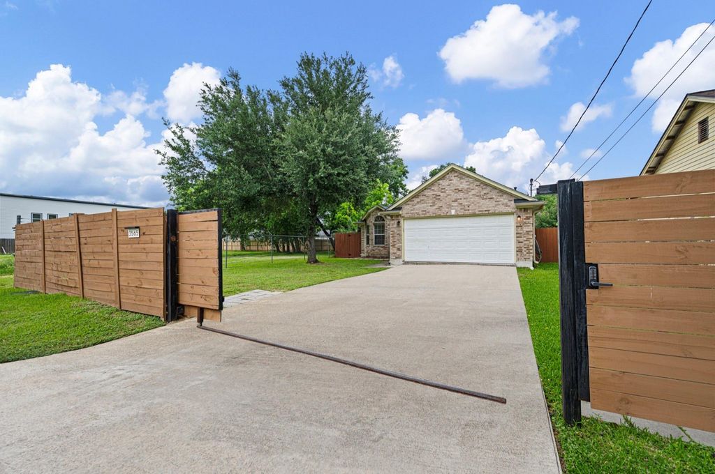 3565 Dreyfus Street, Houston, TX 77021